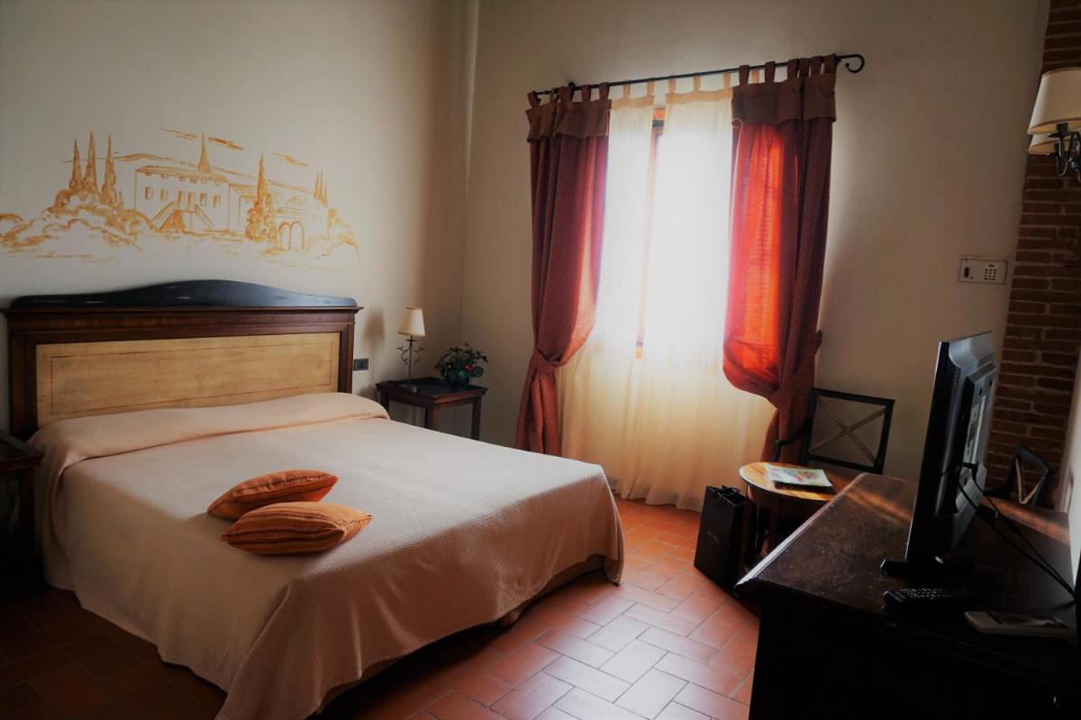 Agriturismo Antico Borgo Poggitazzi - Housity