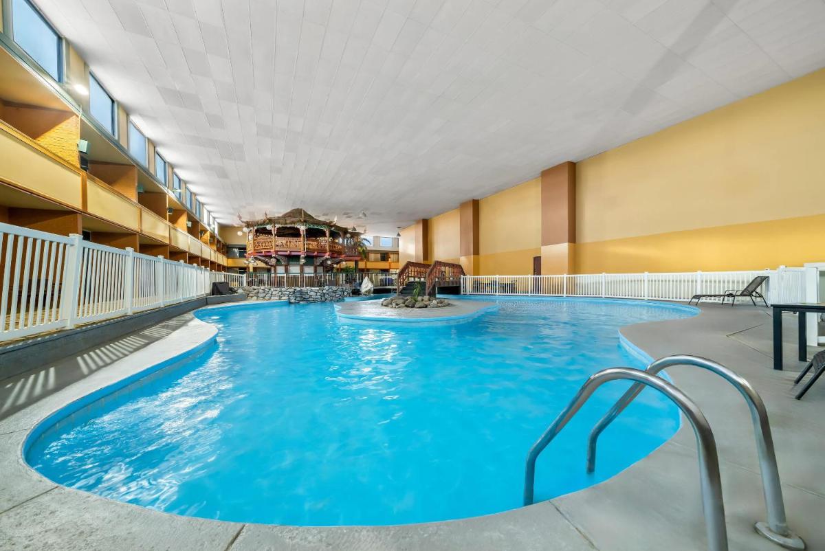 Suburban Studios, Kearney - Housity