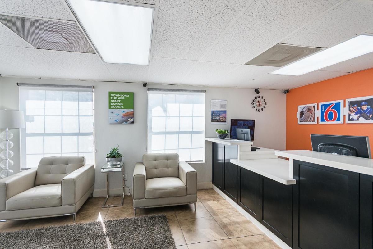Motel 6-Livingston, TX - Housity