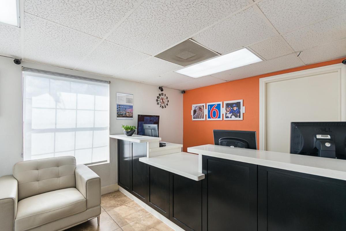Motel 6-Livingston, TX - Housity