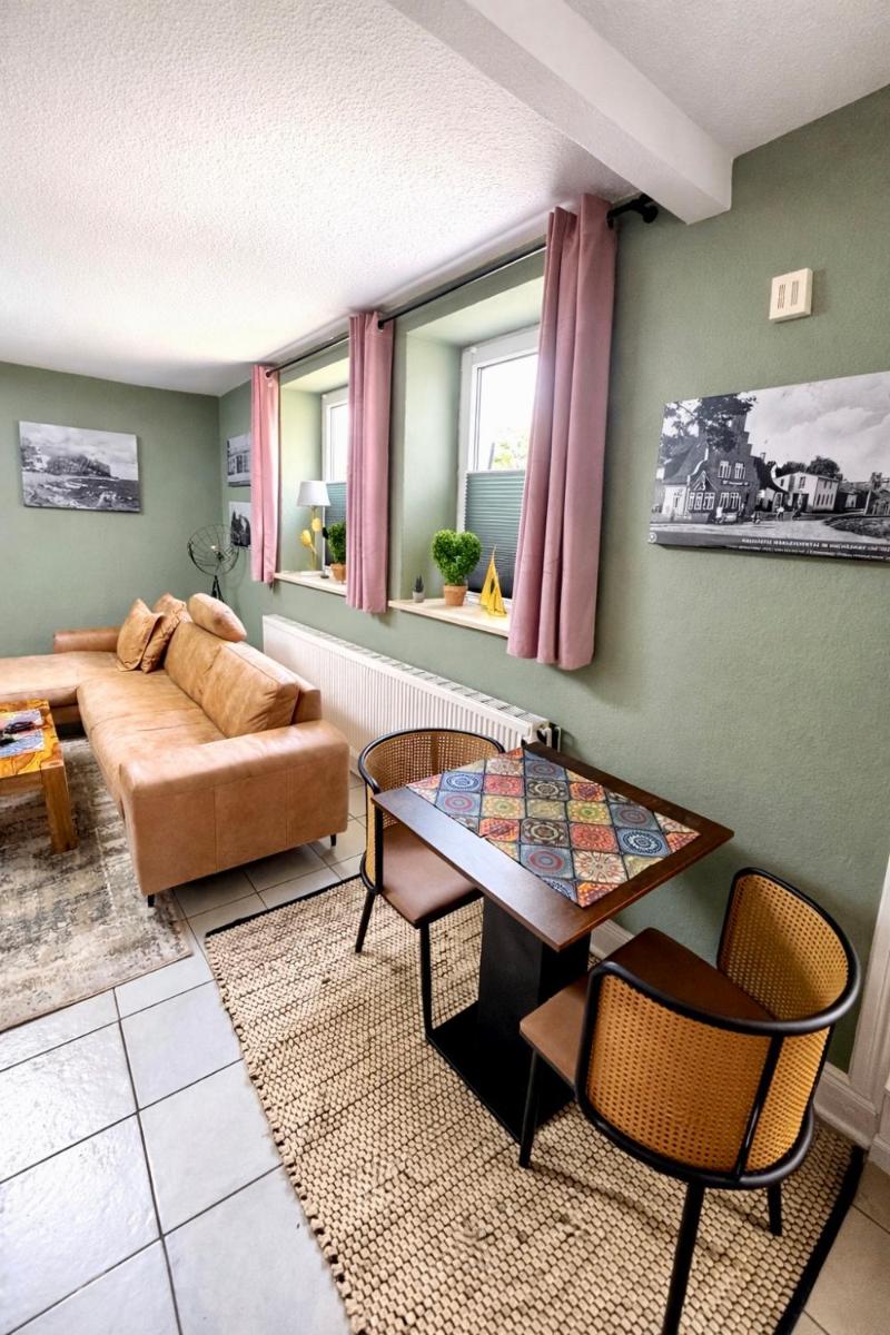 Studio-Apartment mit eigenem Eingang und Terrasse in Kiel-Holtenau - Housity