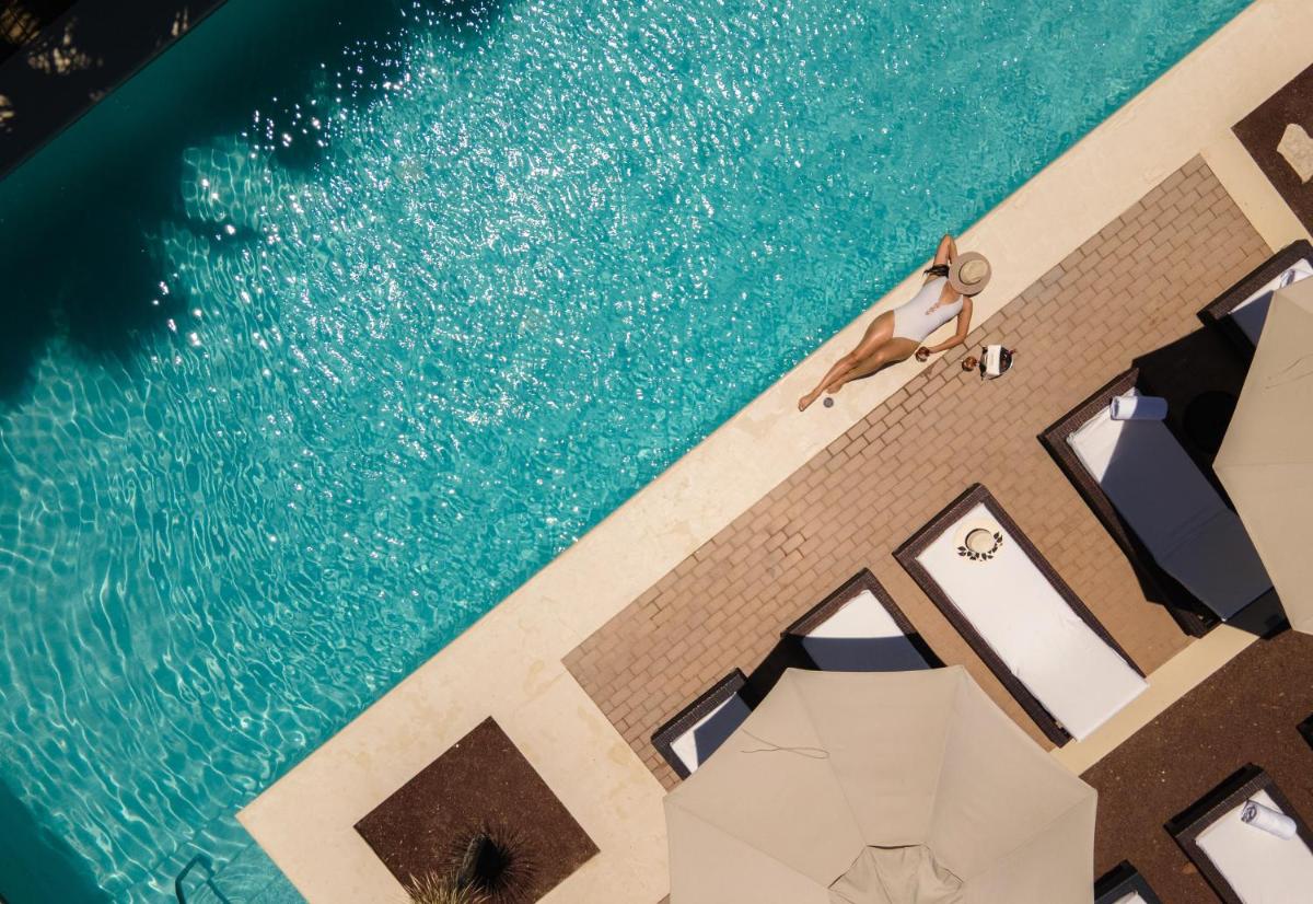 El Cielo Resort - Housity