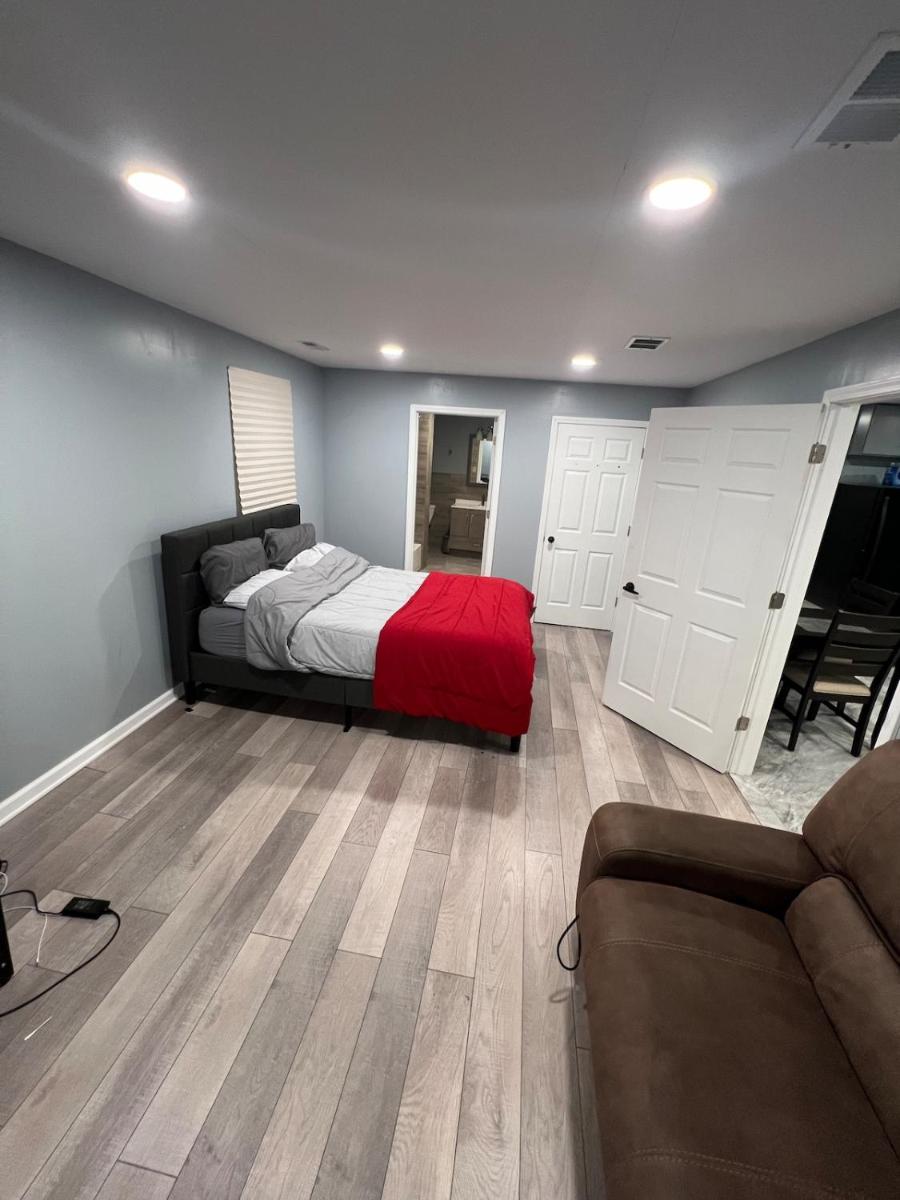 Entire Apartment in Oak Park, IL - Housity
