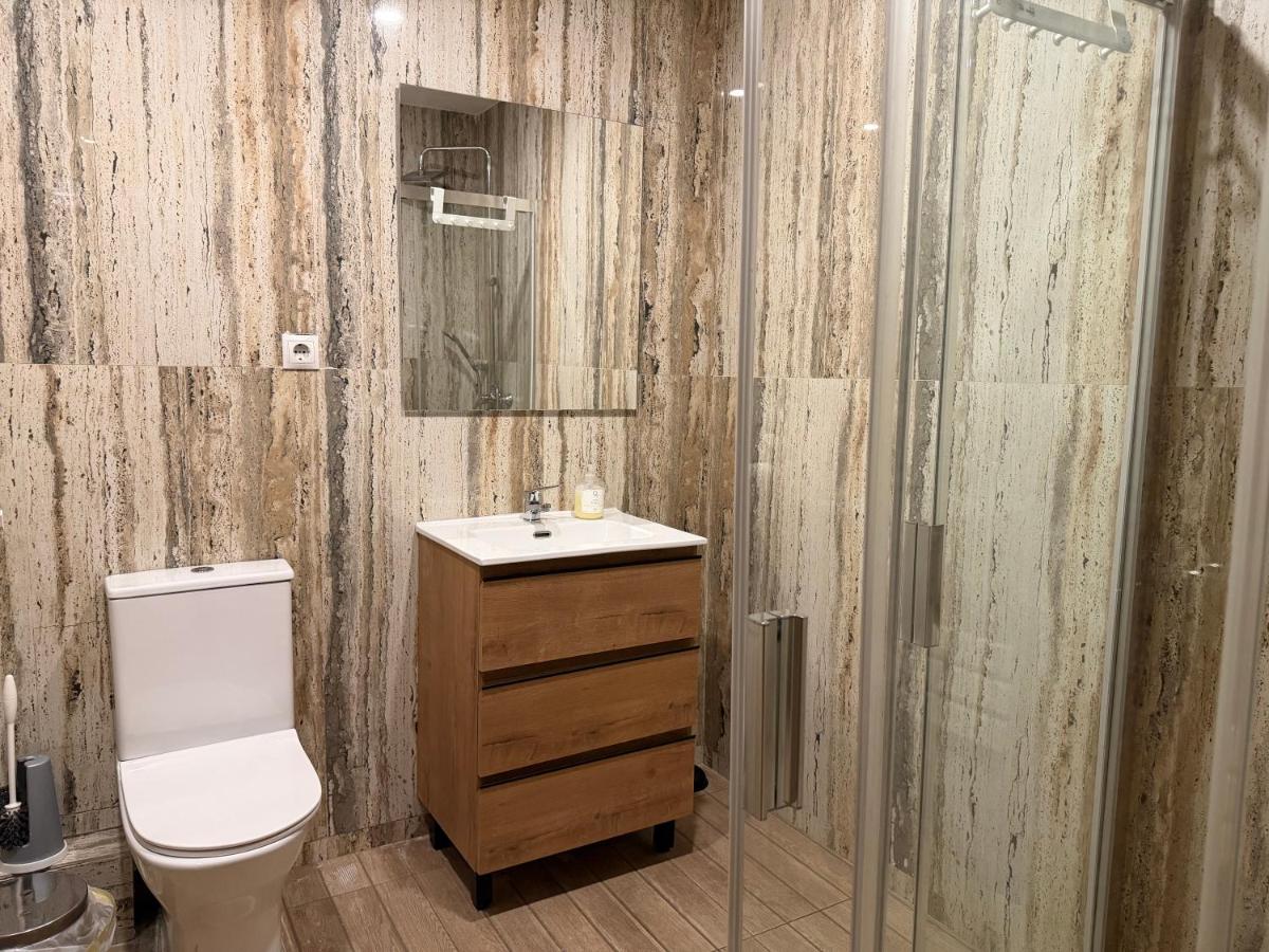 Senda Hostel Retiro - Atocha & Madrid Centro - Housity
