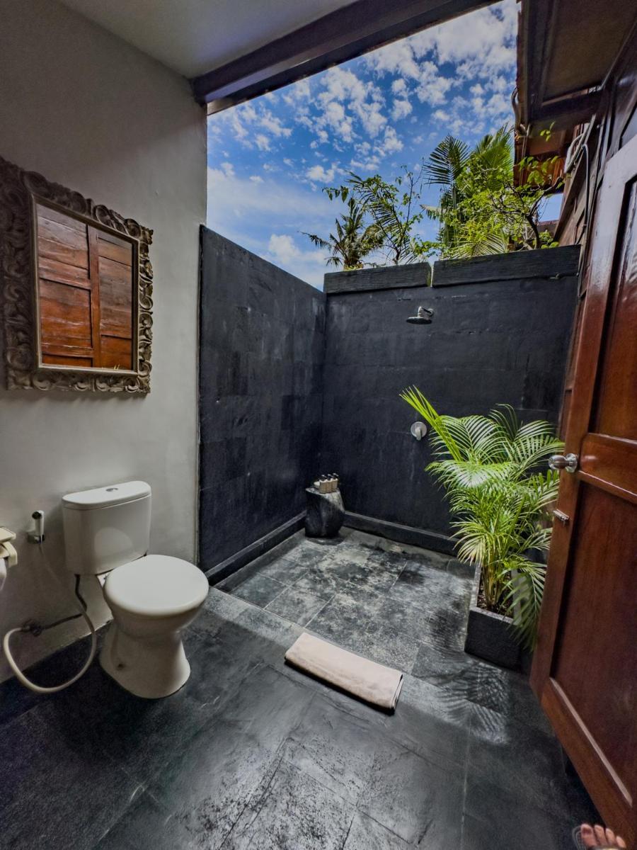 The Hidden Escapes Manggis- Stunning Hidden Gem Villa with Pool, Sauna & Ice Bath - Housity