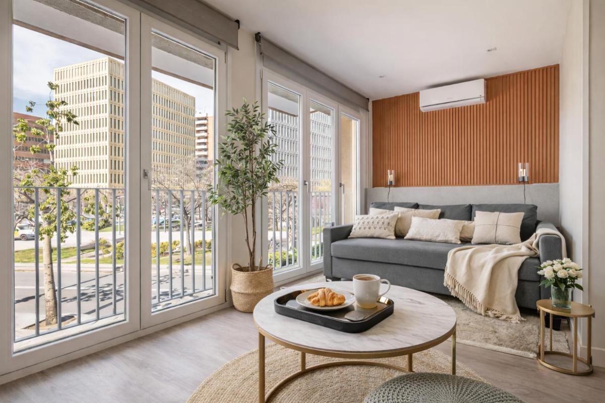 Chic Aparment Barcelona near Plaza España - Housity