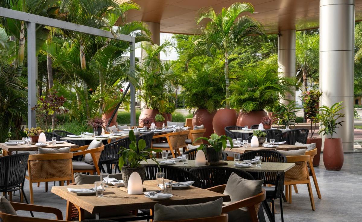 Radisson Blu Hotel Lusaka - Housity