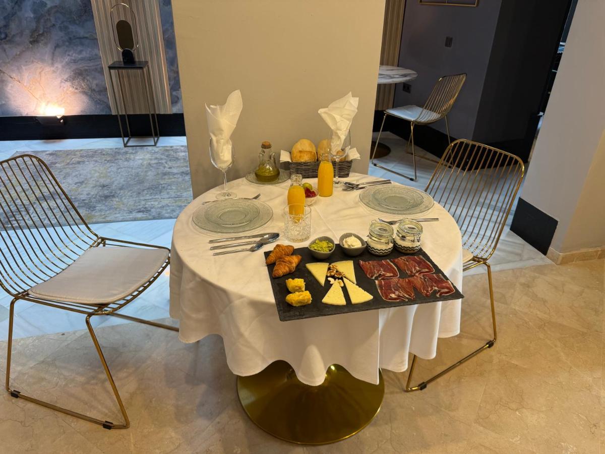 Boutique Suites - Housity