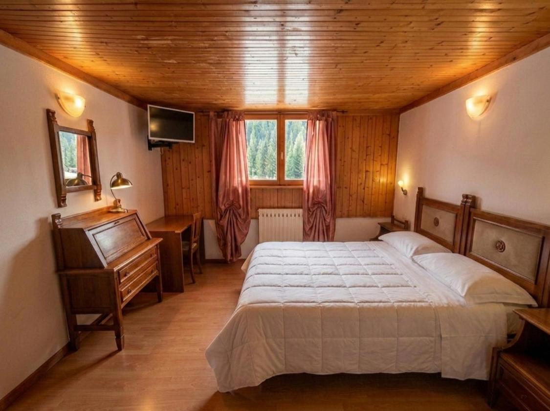 Garni Pirata - Housity