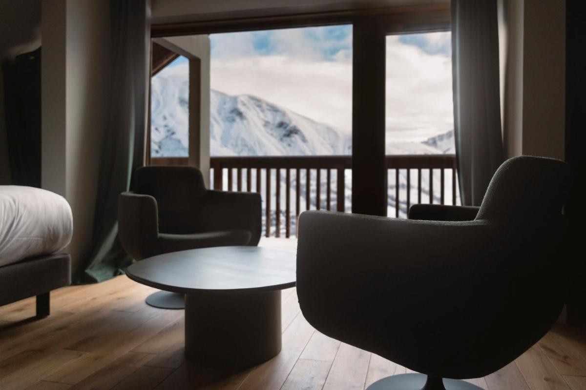 Coin salon dans l'établissement Les Cèdres - Hôtel - Restaurants - Spa