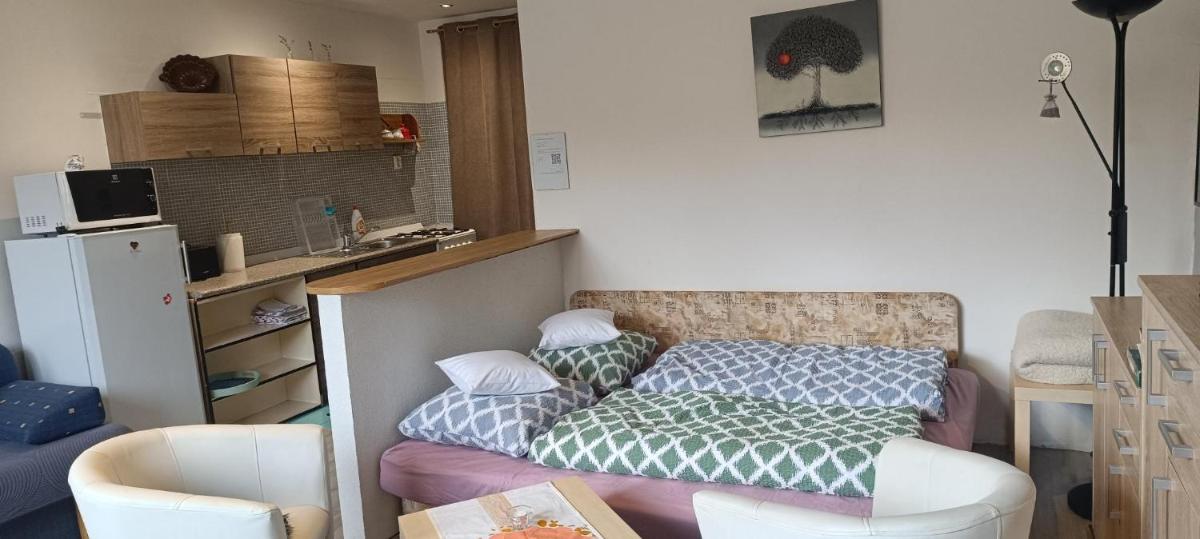 APP pod borovou - Housity