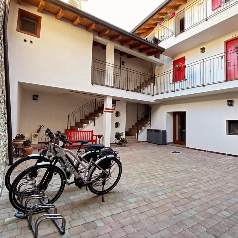 La Volpe Rossa Rooms and Apartments - Housity