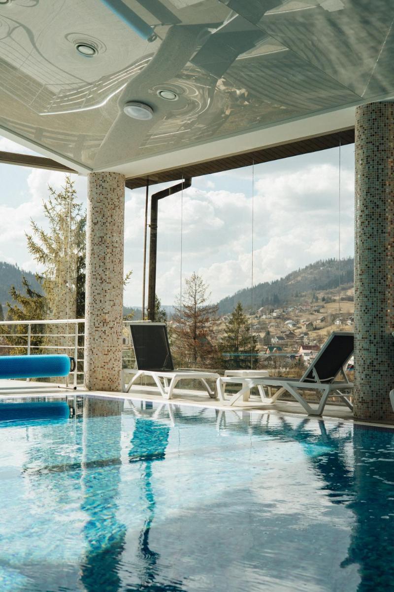 Hotel Complex Dvir Kniazhoiy Korony - Hizvo
