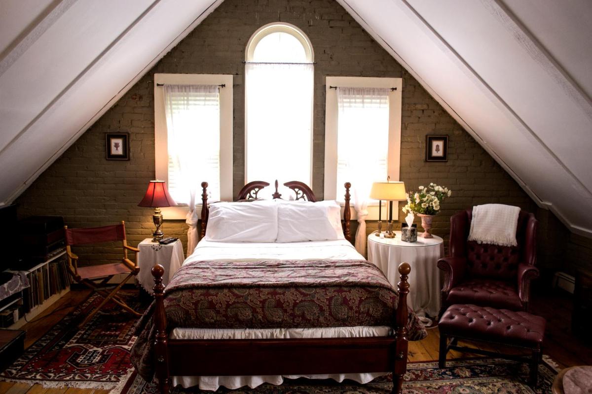 Clifford House Private Home B&B - Housity