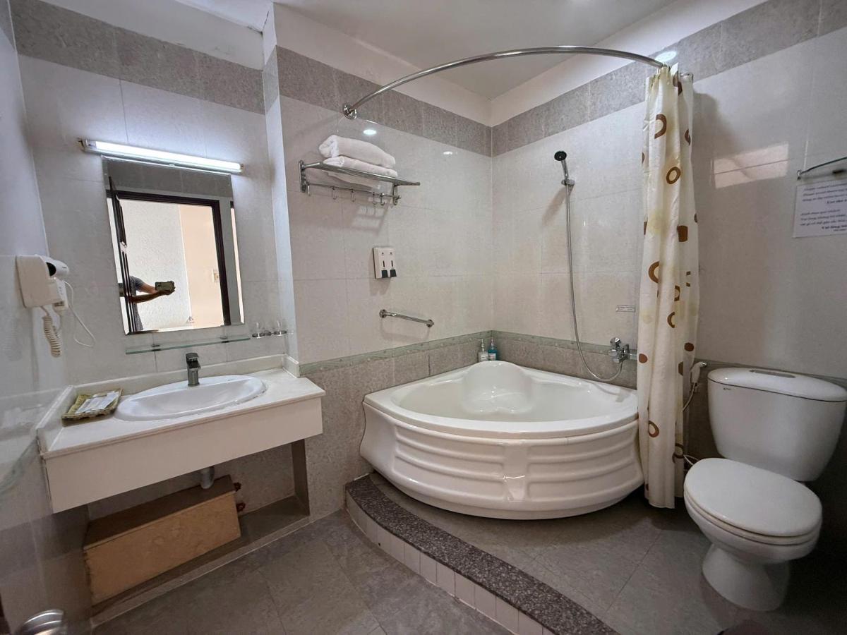 Hoa Phat Hotel & Apartment - Housity
