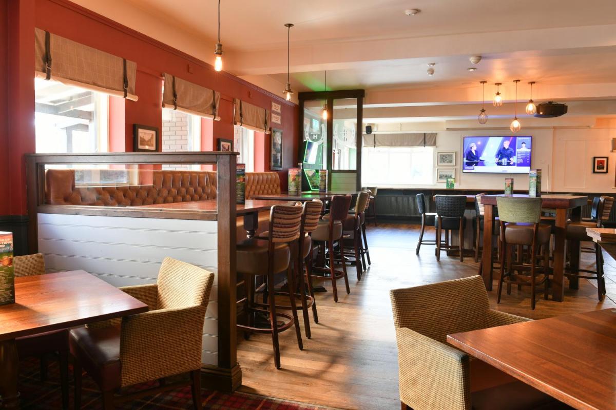 Highwayman Hotel - Housity