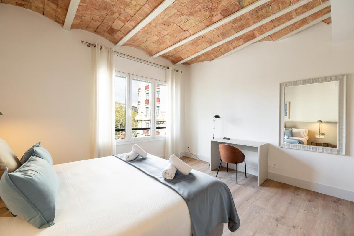 Fisa Rentals Gran Via Apartments - Housity