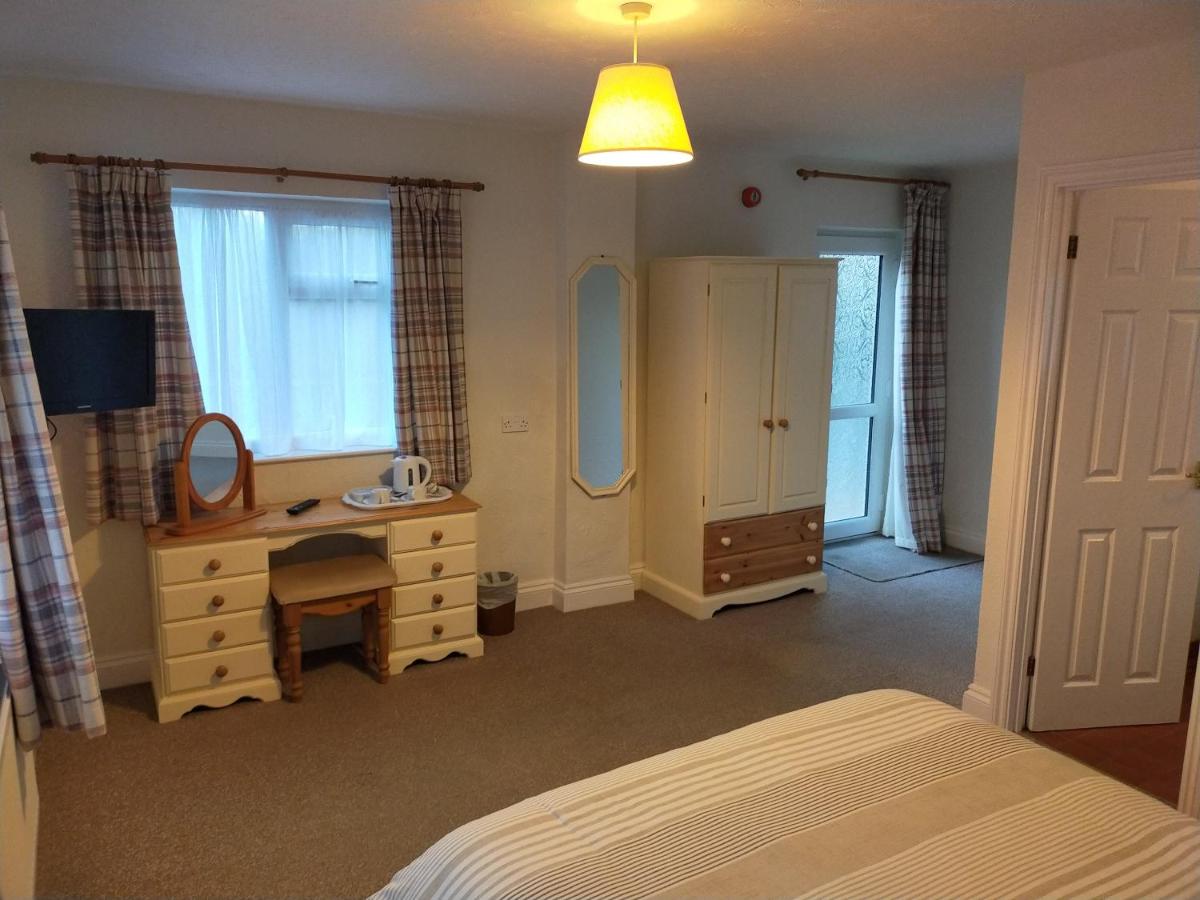 The Green Dragon Inn - Housity