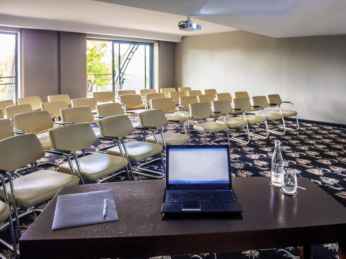 Espace de conférence ou salle de réunion dans l'établissement Parc Beaumont Hôtel & Spa Pau - MGallery Collection
