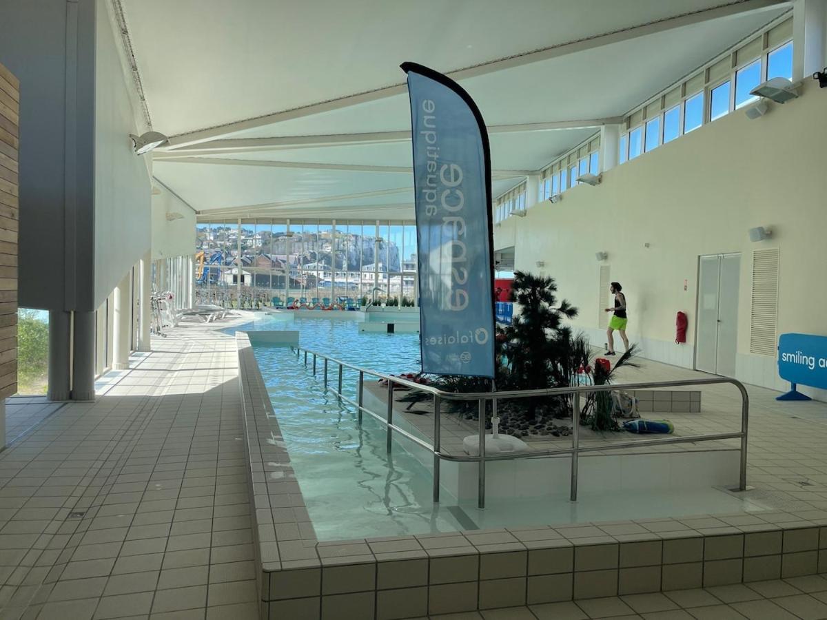 Villa Quai du Tréport 4 étoiles face port et mer - Housity