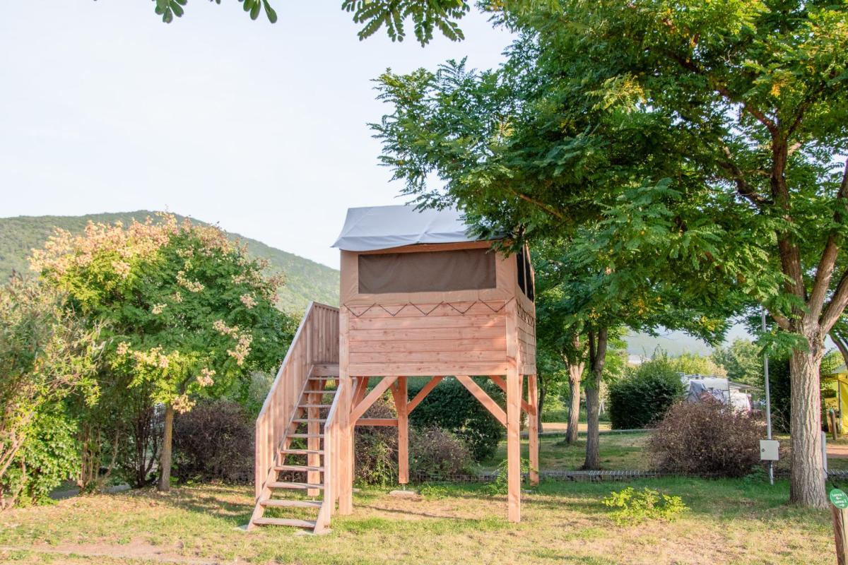 Camping Onlycamp L'Etang des Forges - Housity