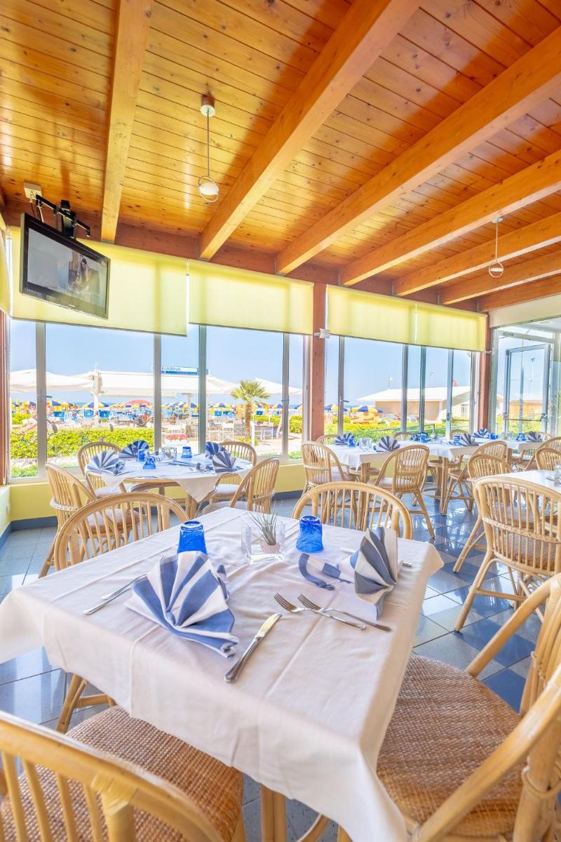 Hotel Marina - Housity