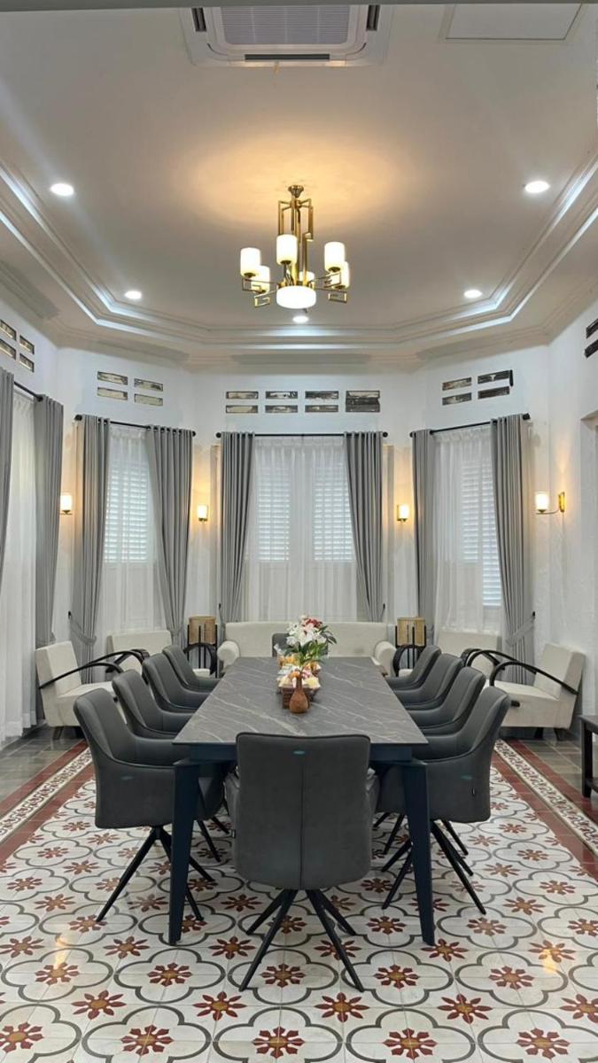 KHAS Ombilin Hotel - Housity