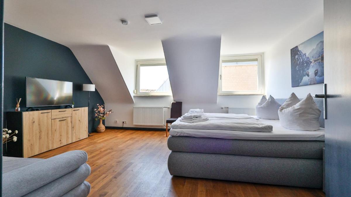 Urban Central 5th Floor near station - Hizvo