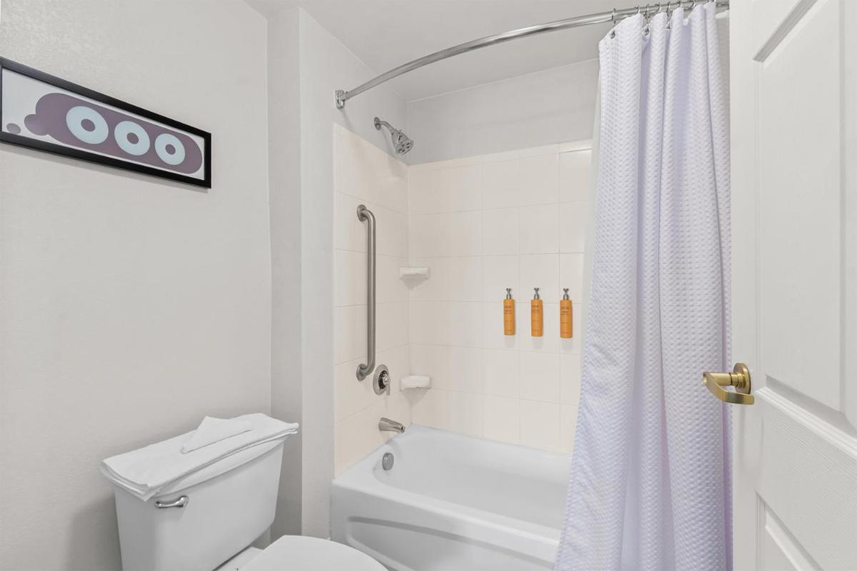 Sonesta ES Suites Phoenix Goodyear - Housity