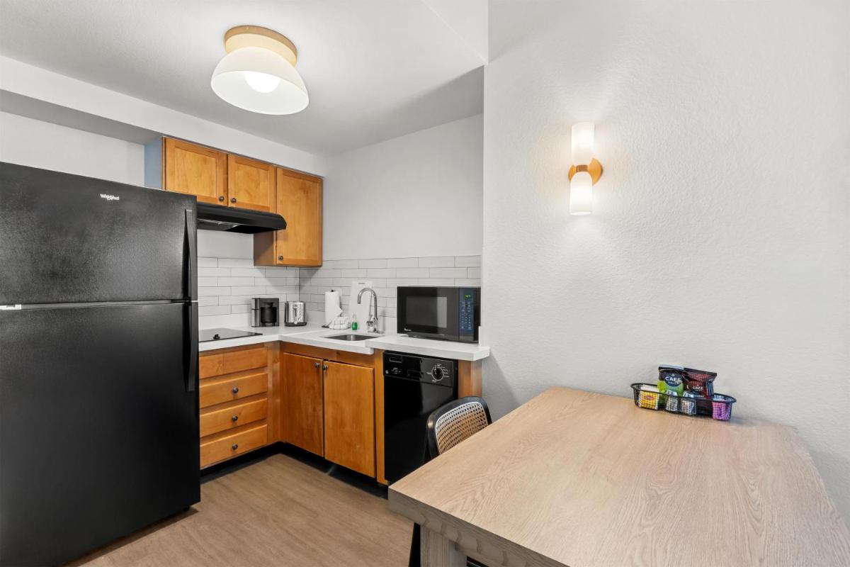 Sonesta ES Suites Phoenix Goodyear - Housity