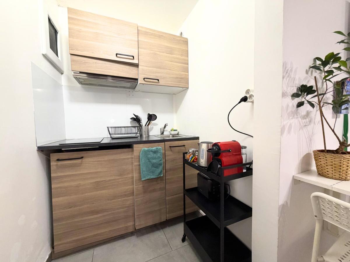 Suite Athéna - Melun gare RER - Studio avec Balcon et parking - Hizvo