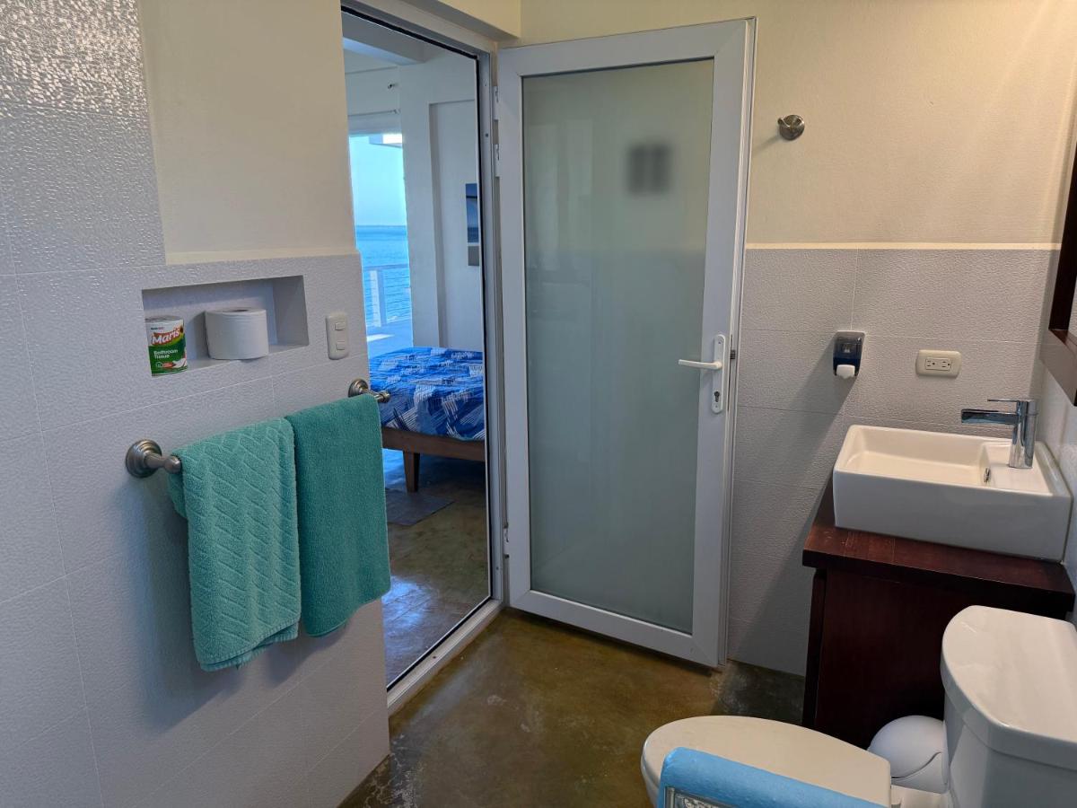 Tranquility Bay Beach Retreat - Housity