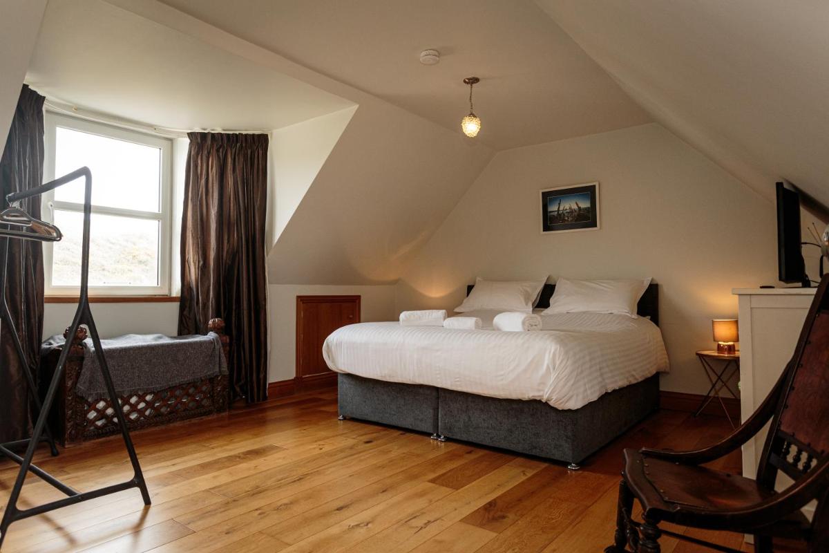Southcliff House - Housity