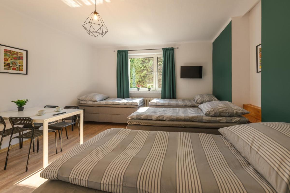 Noclegi Pokoje Kwatery Bielsko Biała Harcerska 1 Fotonhouse - Housity