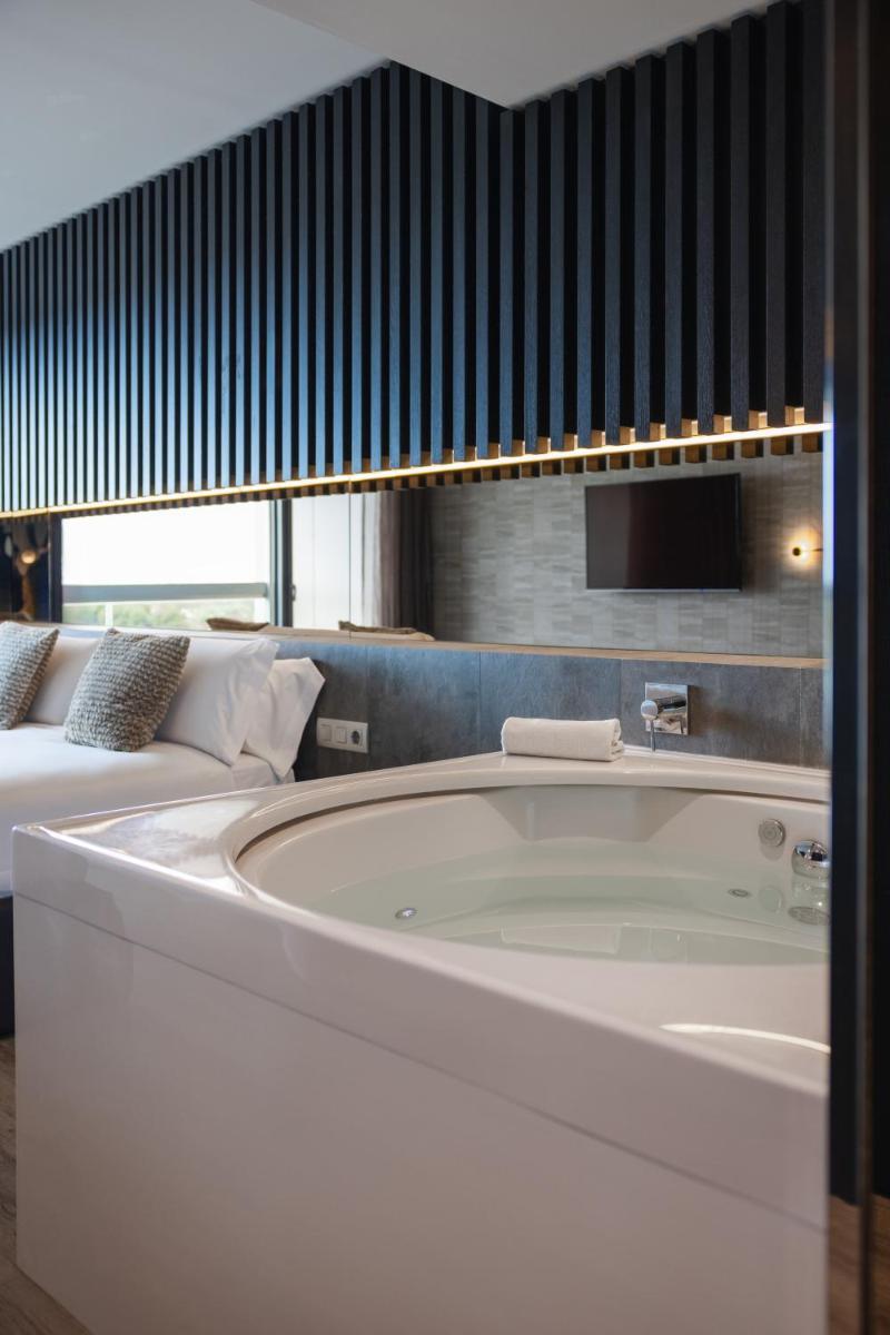 Hotel SB BCN Events 4* Sup - Housity