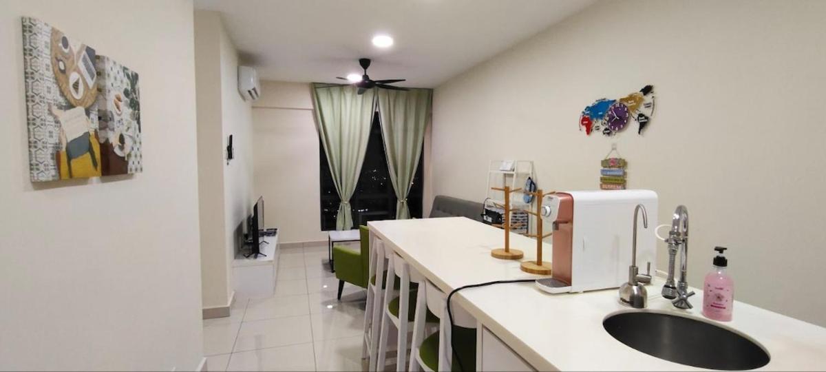 Homestay 2 ARC Austin Hills 5-6pax 3BR - Hizvo