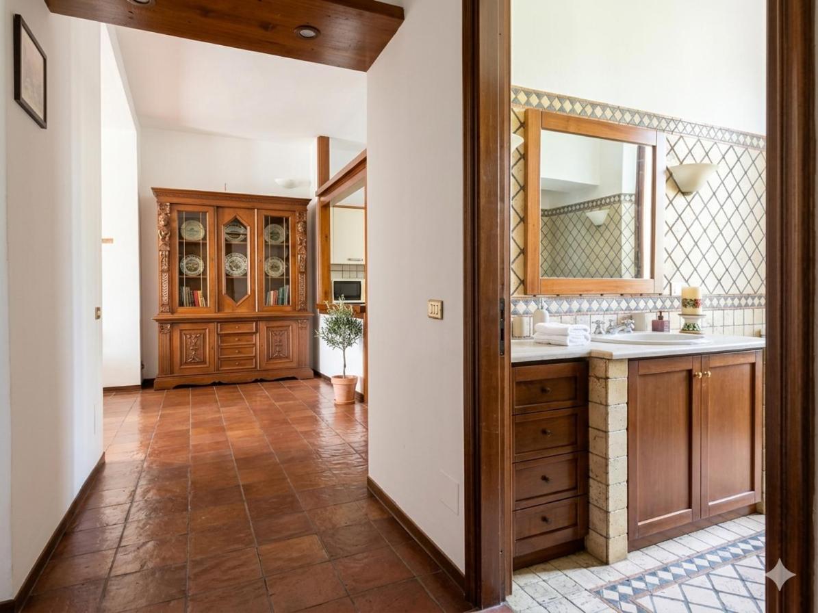 Crespi Apartments Six - Housity