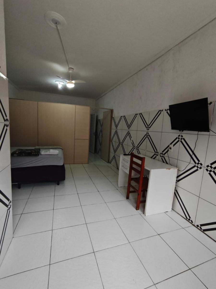 Kitnet Monte Mor 01 - Housity