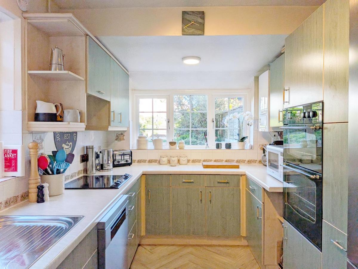 Thimble Cottage - Emsworth - Housity