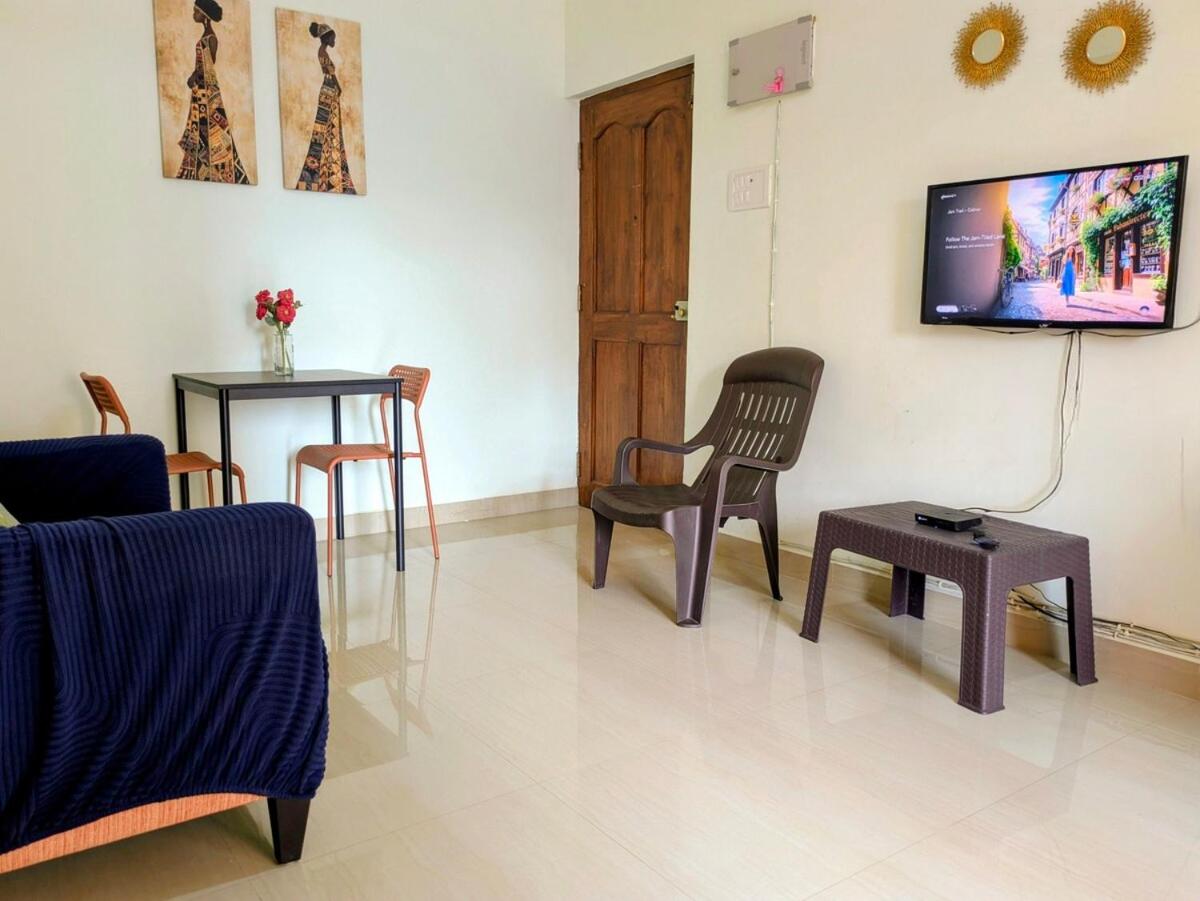 Casa Stay Candolim Holiday Apartments with Pool-Free Parking-WiFi-Powerback up - Housity