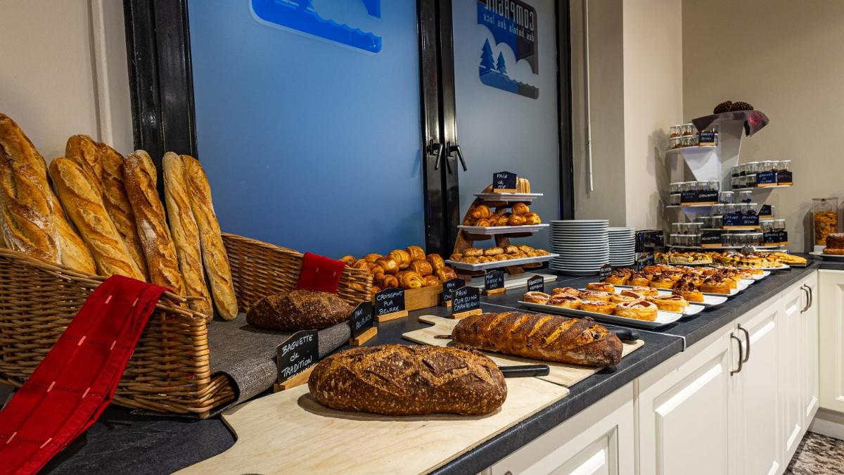 Nourriture dans l'hôtel ou à proximité