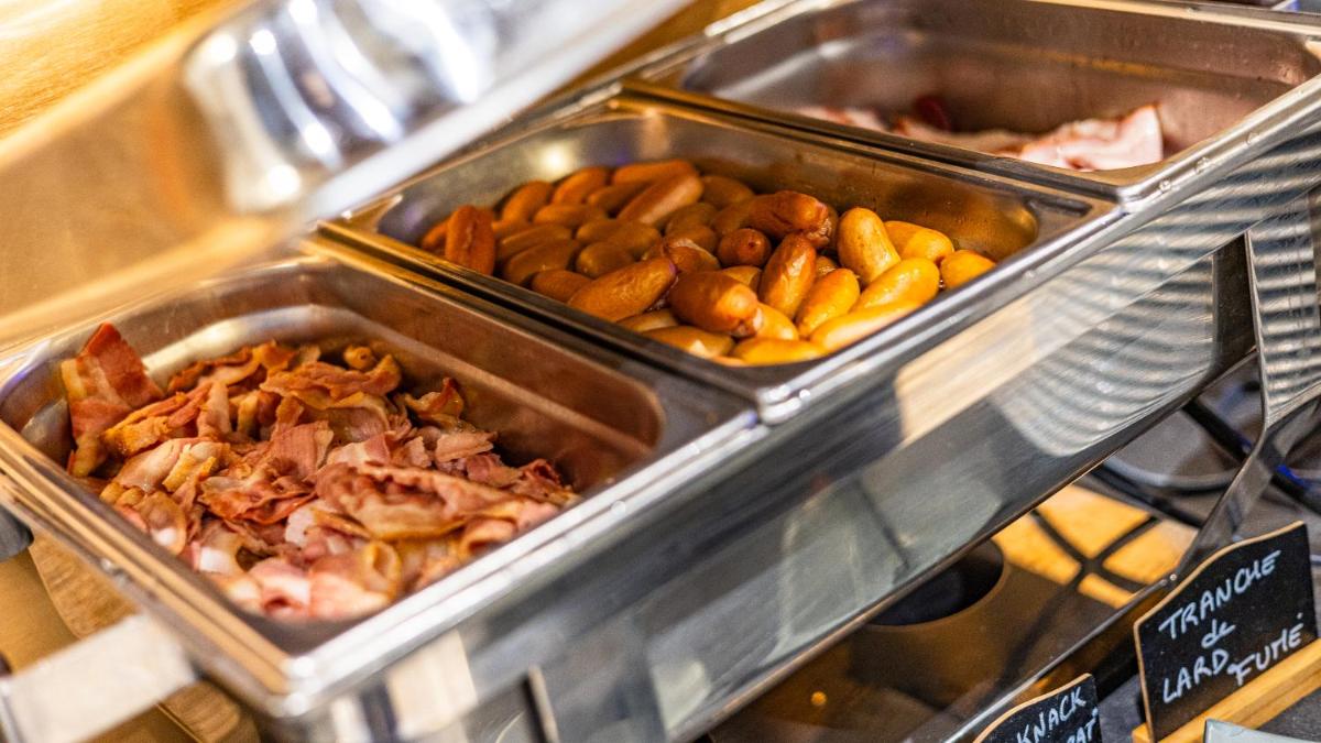 Nourriture dans l'hôtel ou à proximité