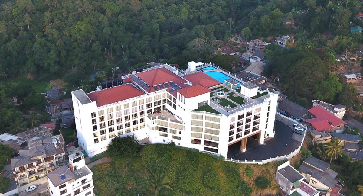 Suitetrails - The Grand Kandyan