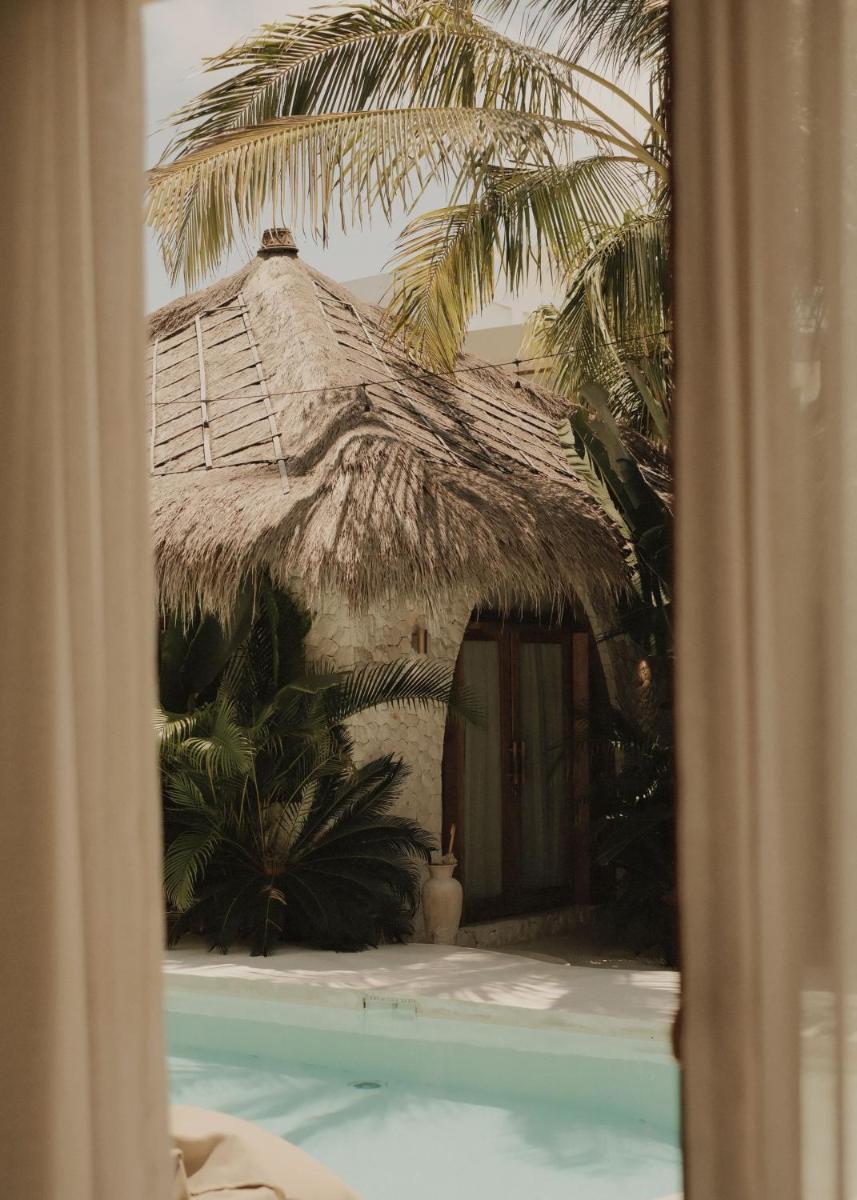 CASA ULU Boutique Hotel - Uluwatu, Adult-only, 6 min to Nyang Nyang beach - Housity