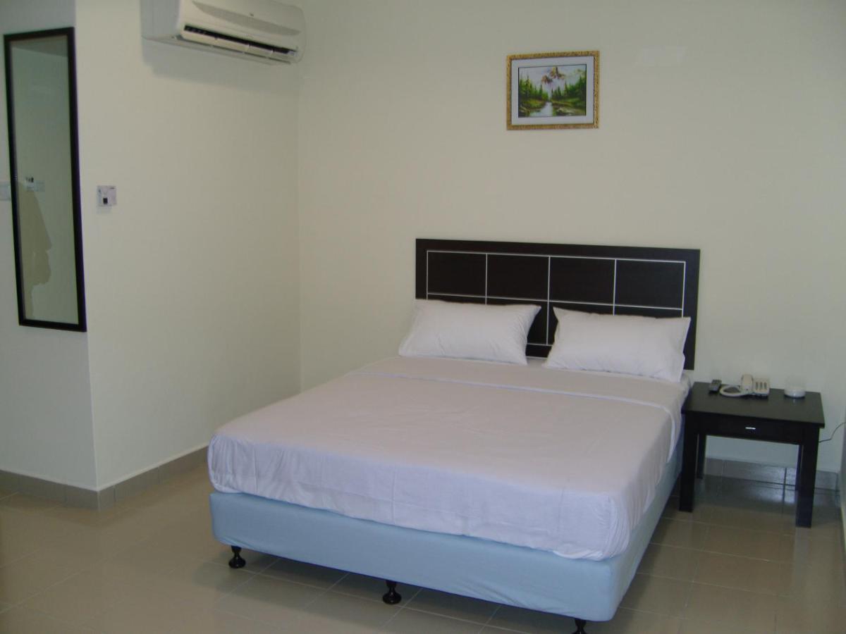 Linkway Hotel - Housity