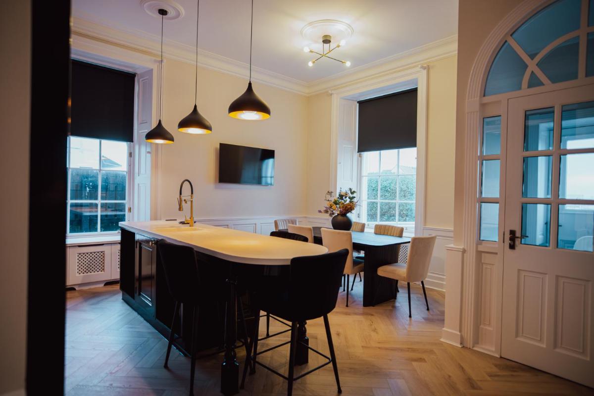 Bankhouse - Housity