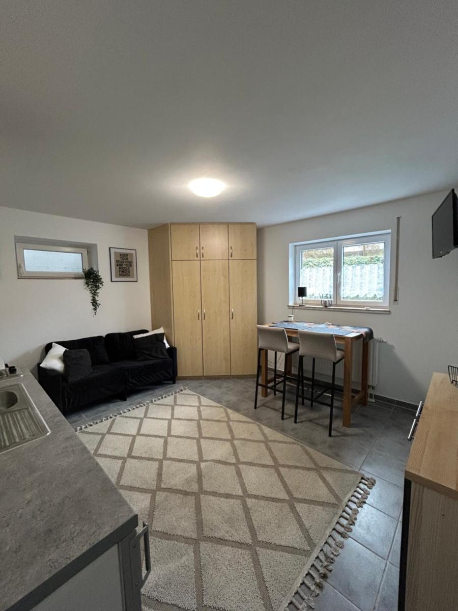 Kleines Apartment Memmingerberg - Housity