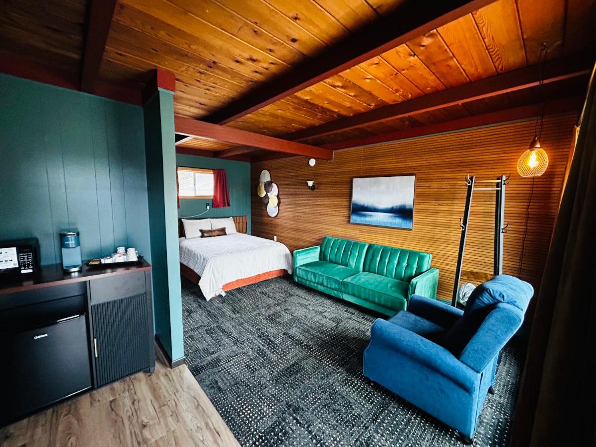 adoba inn Charlevoix - Housity