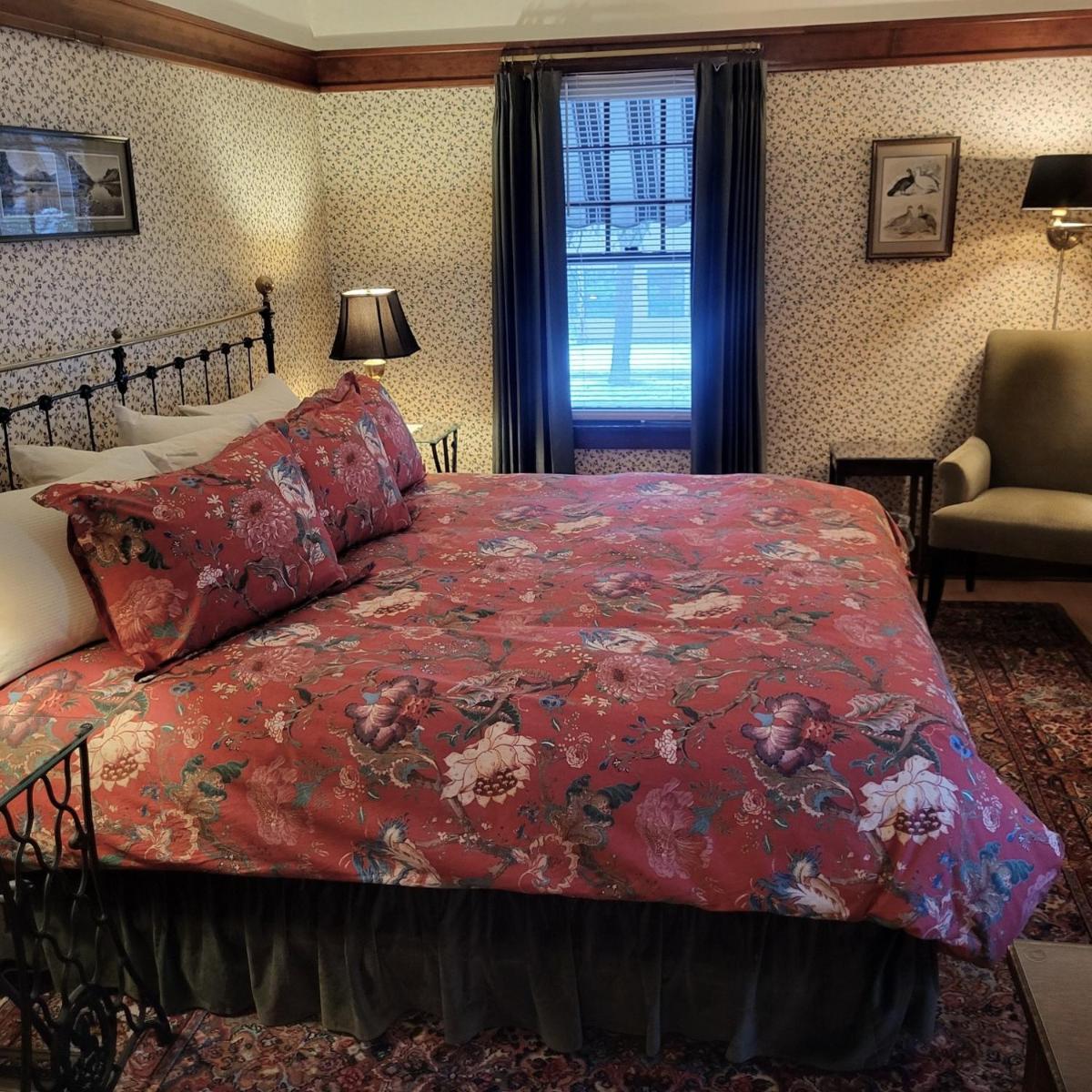 Garden Wall Inn - Housity