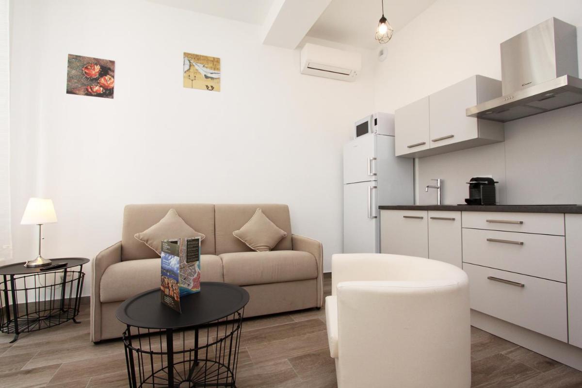 Appartements T2 Rue Conventionnel Chiappe, quartier Citadelle port - Hizvo